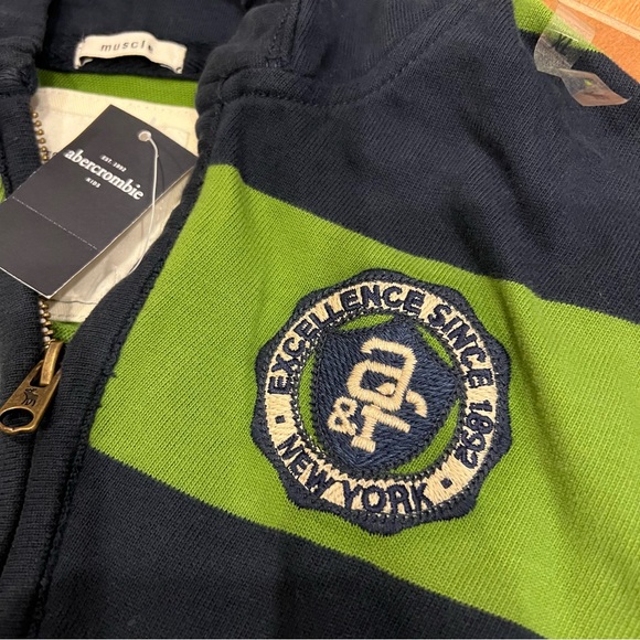 NWOT Abercrombie kids green stripe zip up hoodie size XL - Picture 2 of 5